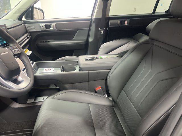 New 2025 Hyundai Santa Fe XRT AWD/4WD image 8