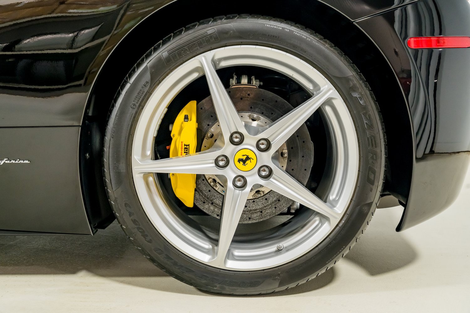 Used 2010 Ferrari 458 Italia Coupe RWD image 13