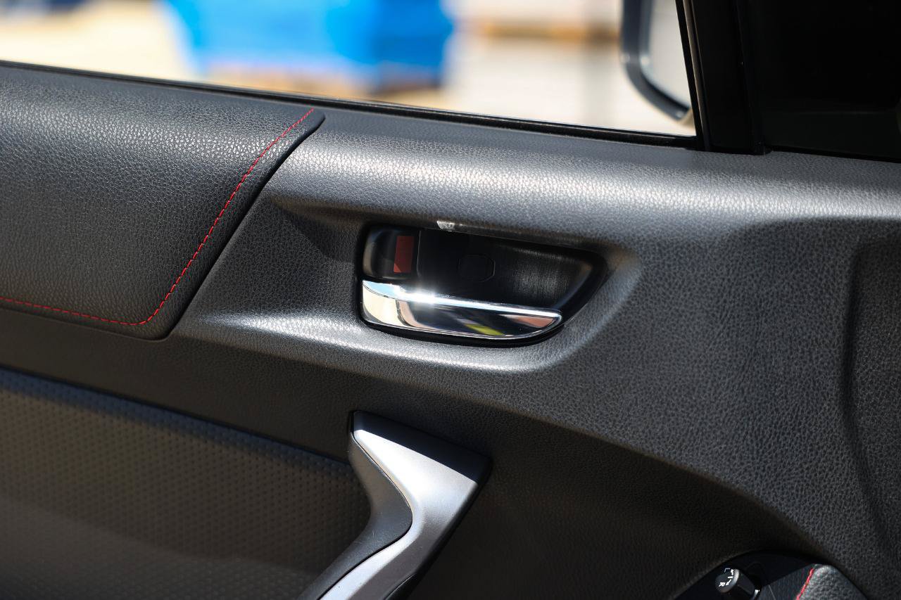 Used 2015 Scion FR-S RWD image 40