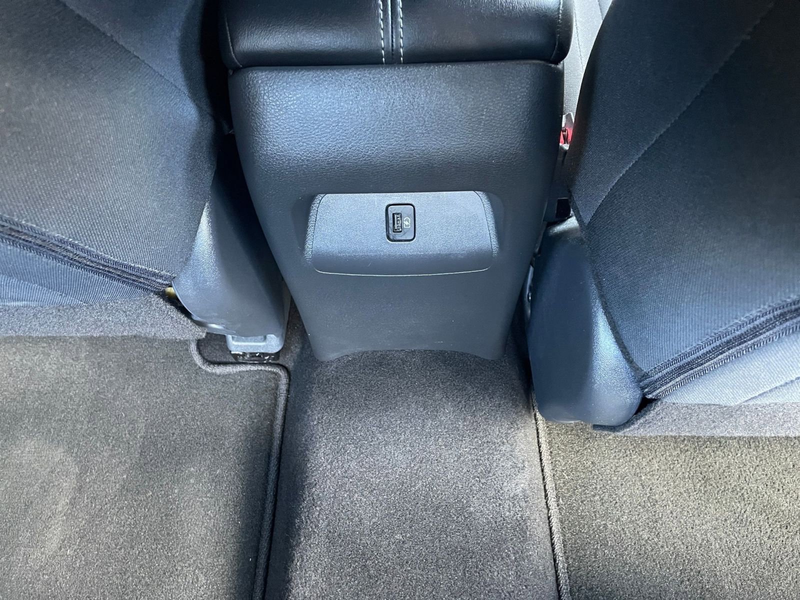 Used 2025 Nissan Sentra SV FWD image 22