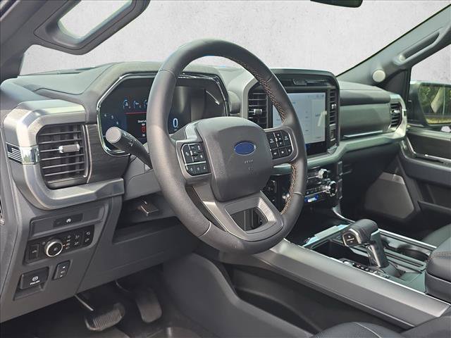 Used 2025 Ford F150 Lariat w/ Equipment Group 501A Mid AWD/4WD image 12