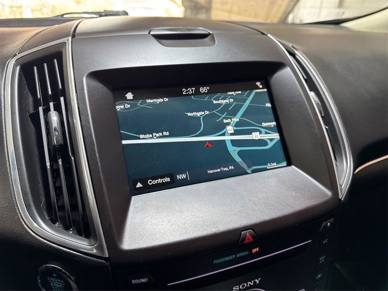 Used 2016 Ford Edge Sport w/ Technology Package image 39