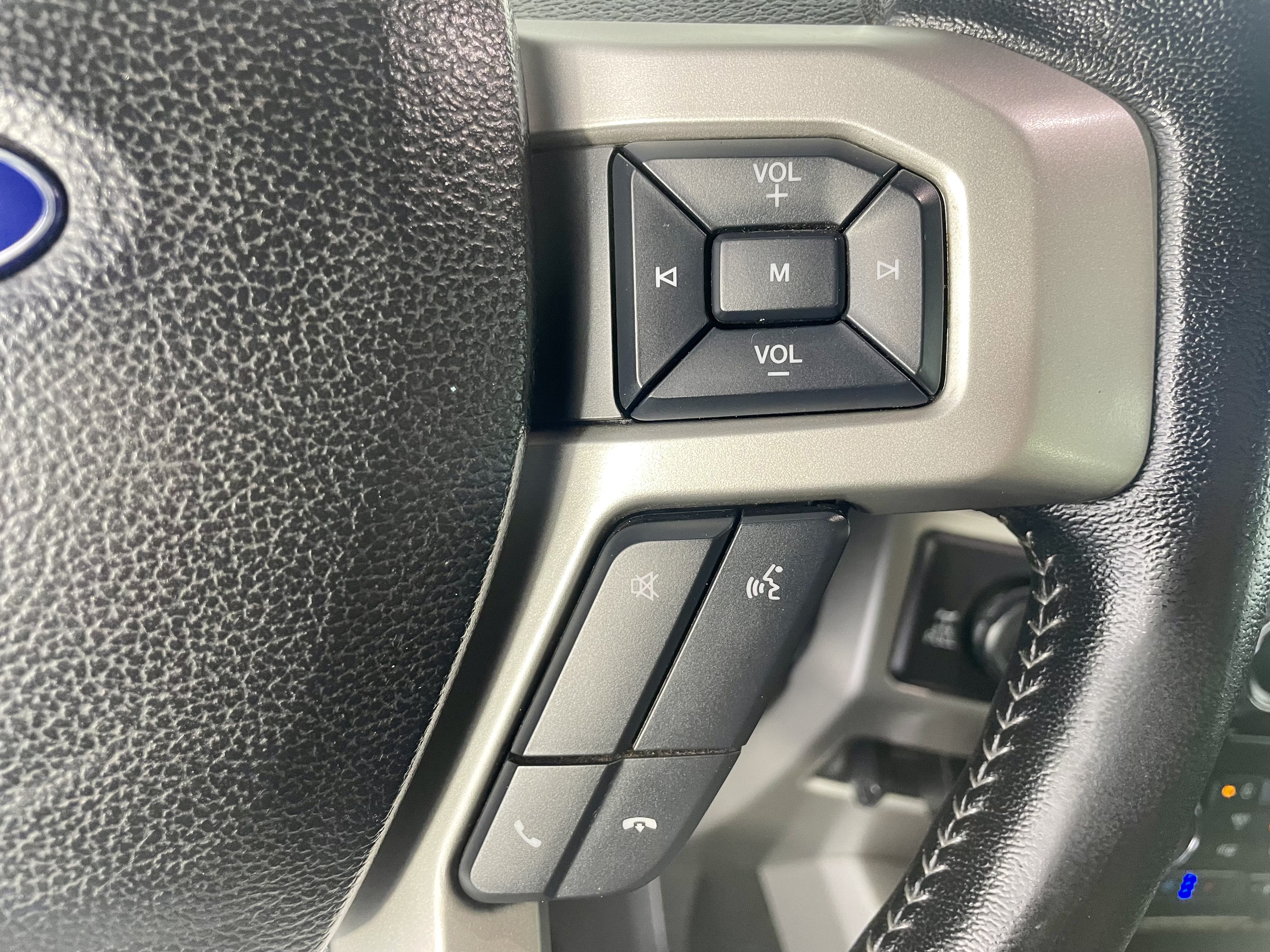 Used 2017 Ford F250 Lariat w/ Lariat Ultimate Package AWD/4WD image 15