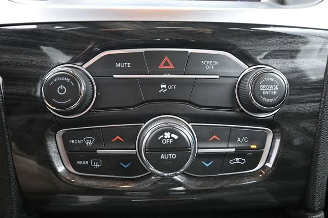 Used 2022 Chrysler 300 Touring RWD image 31