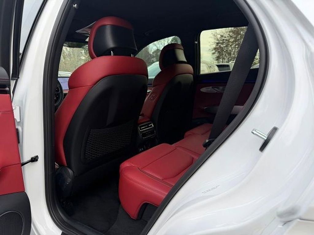 Used 2026 Genesis GV70 2.5T Sport Prestige image 10