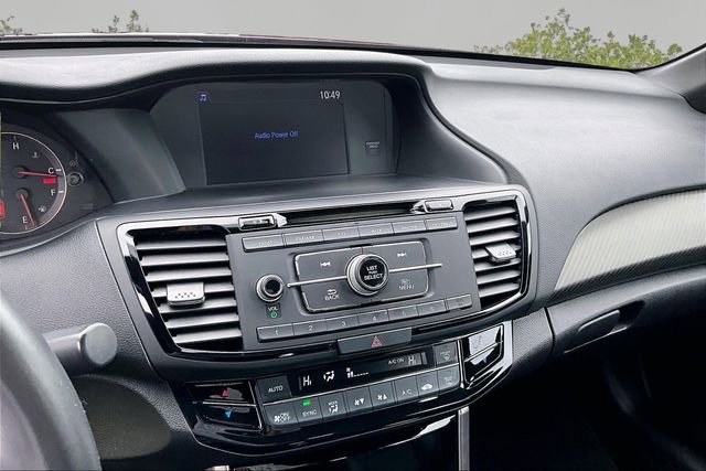 Used 2017 Honda Accord Sport Special Edition image 6