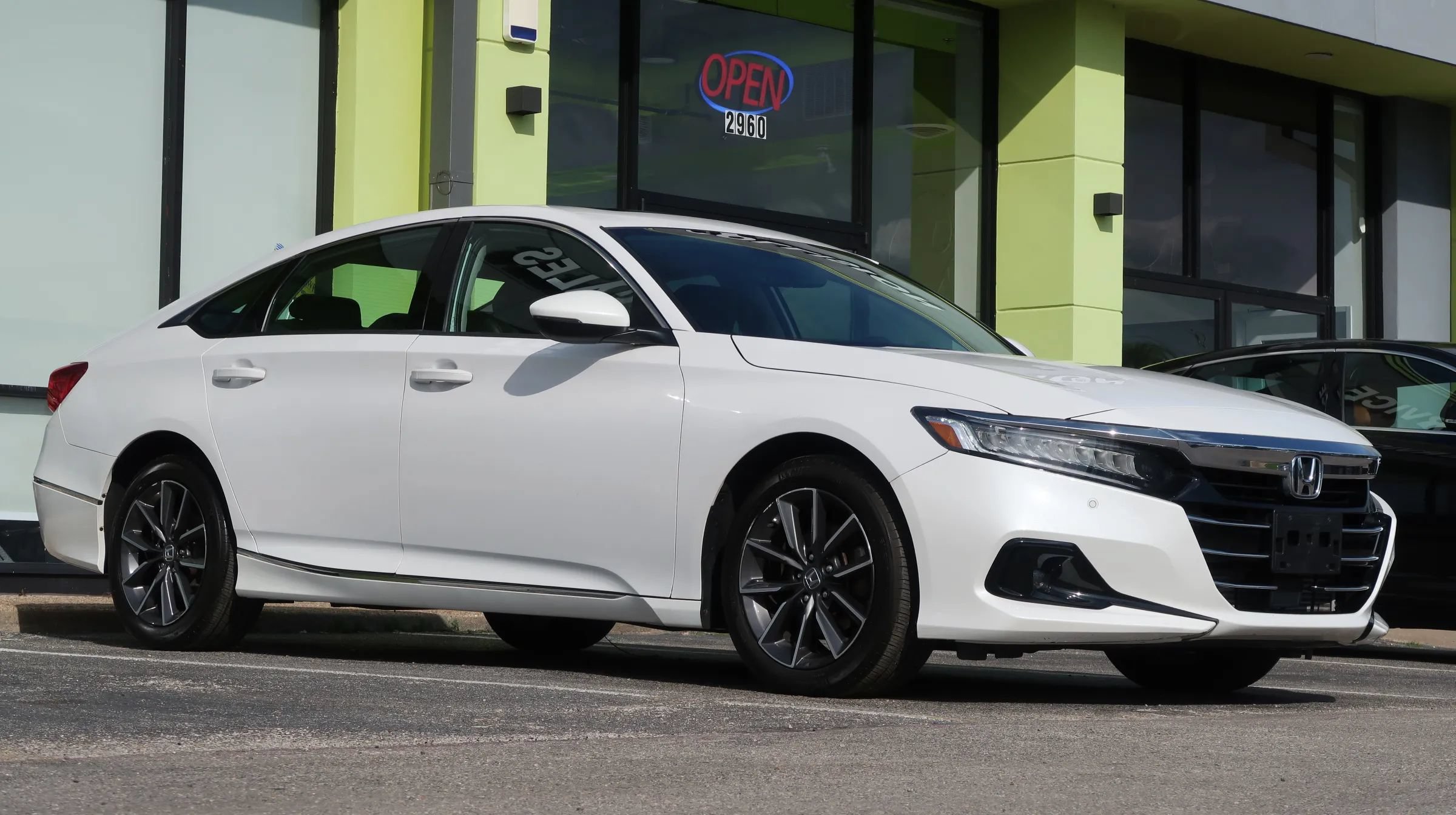 Used 2021 Honda Accord EX-L image 4