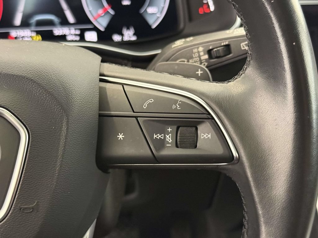 Used 2021 Audi Q8 Prestige AWD/4WD image 32