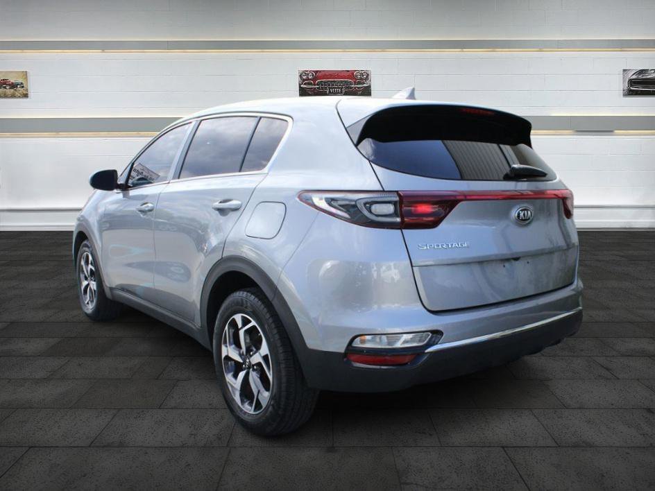 Used 2022 Kia Sportage LX image 6