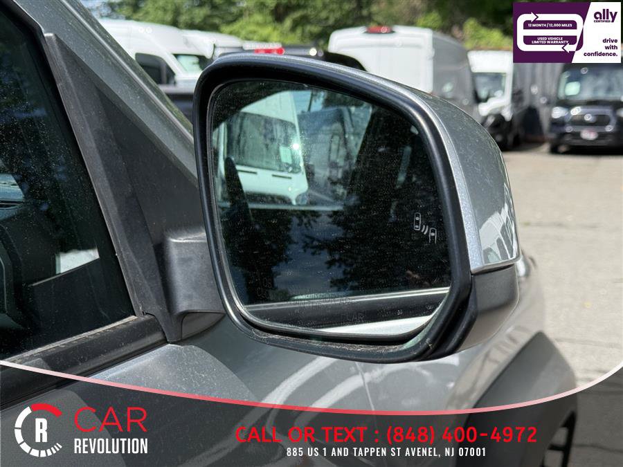 Used 2024 Toyota Tacoma TRD Off-Road AWD/4WD image 36