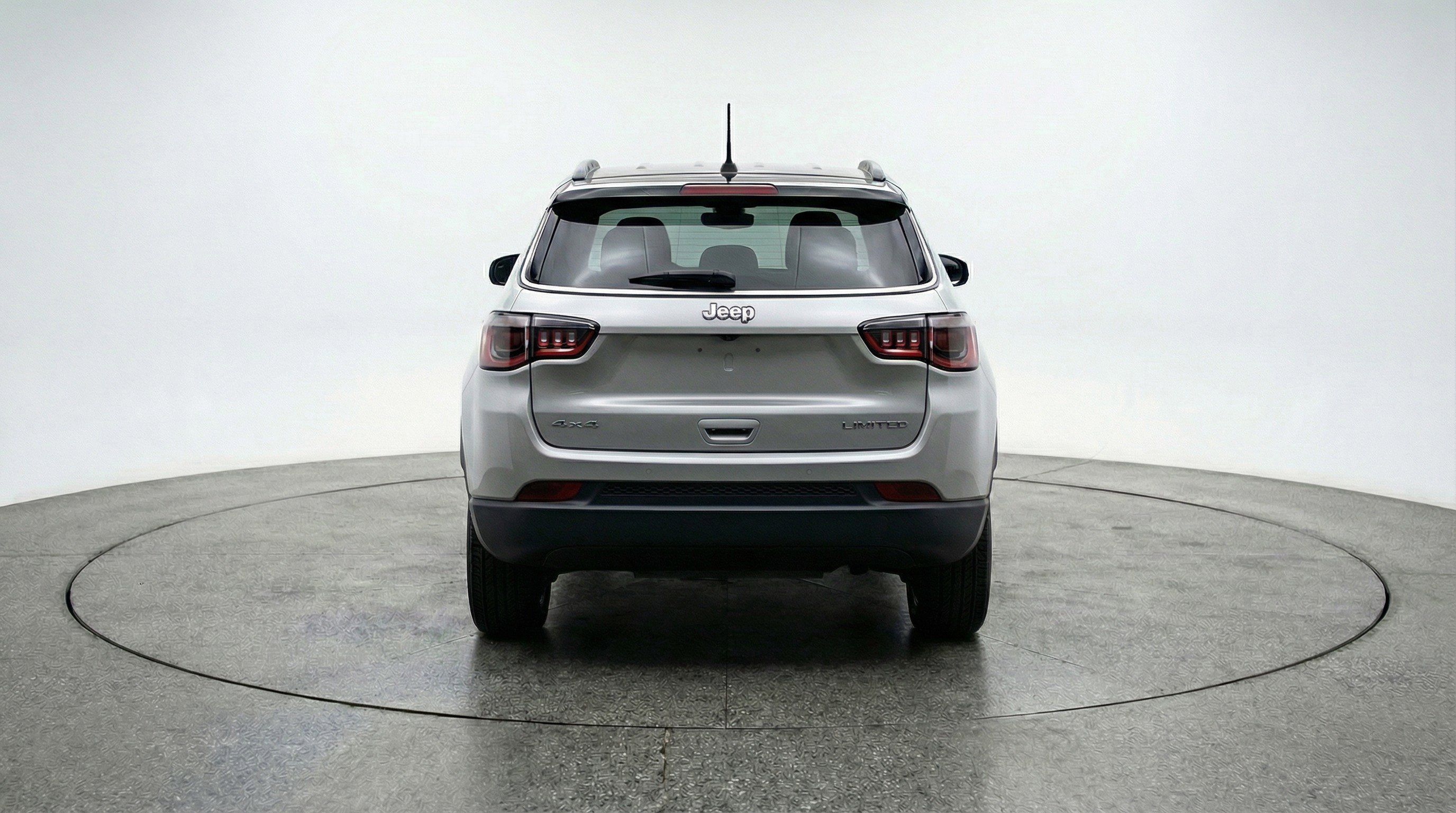 Used 2025 Jeep Compass Limited image 7