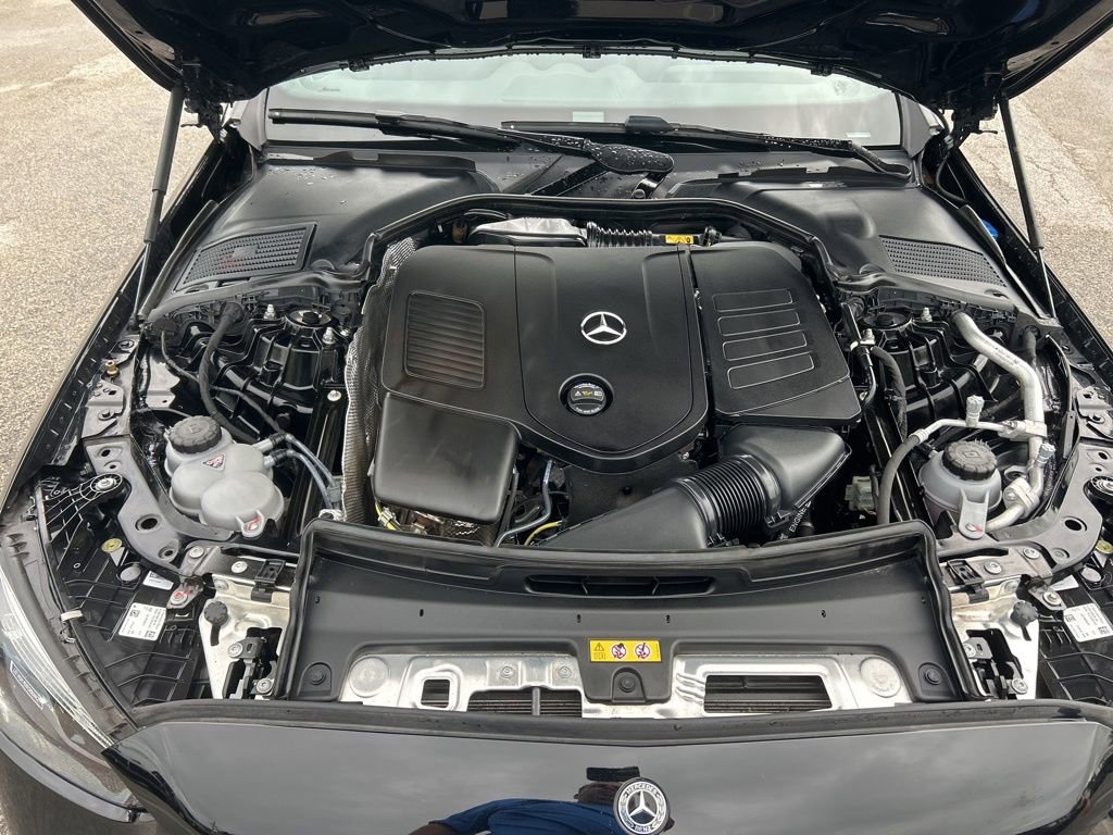 Used 2025 Mercedes-Benz C 300 4MATIC Sedan image 18