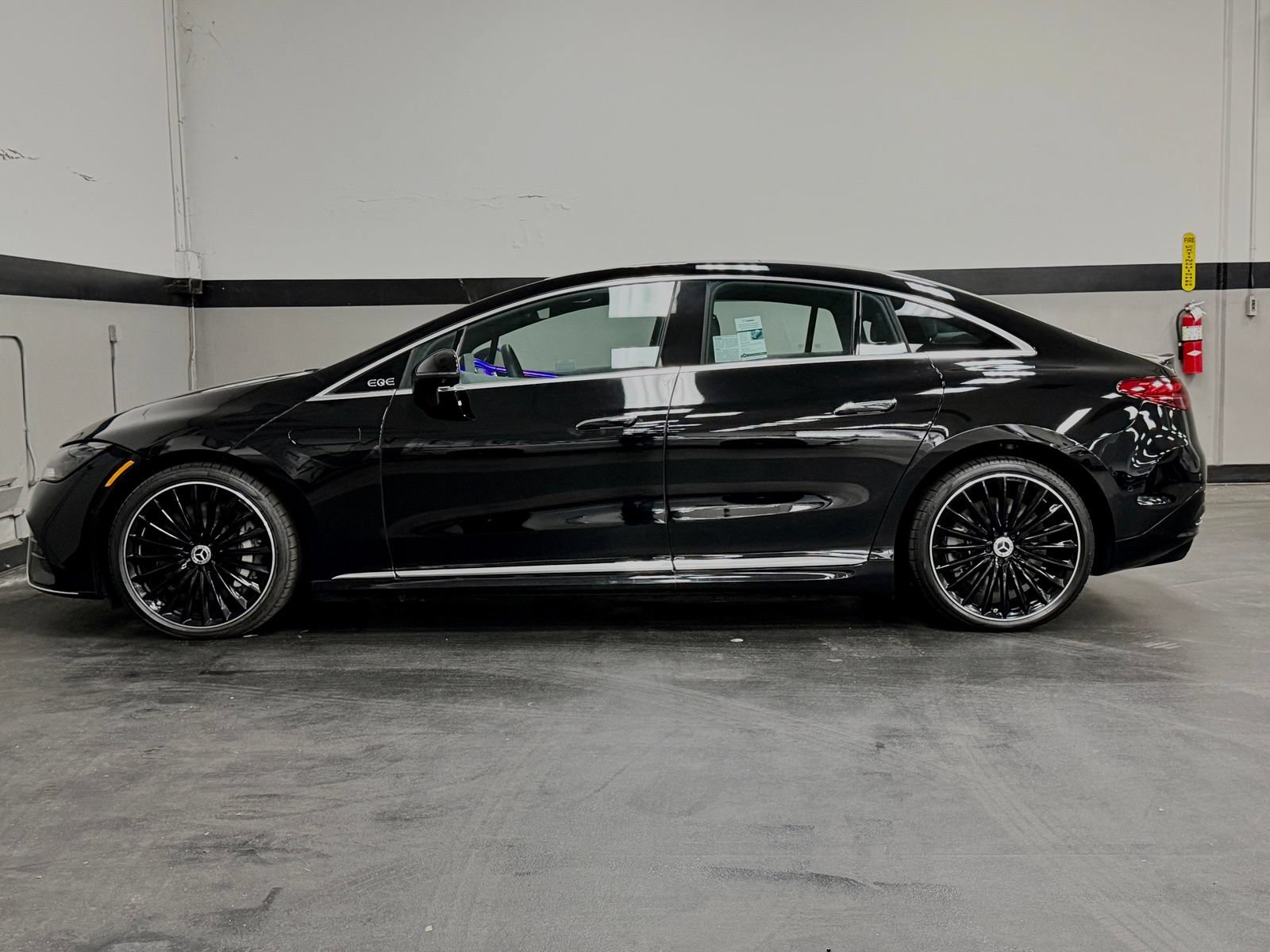 Used 2024 Mercedes-Benz EQE 350+ 4MATIC Sedan image 9