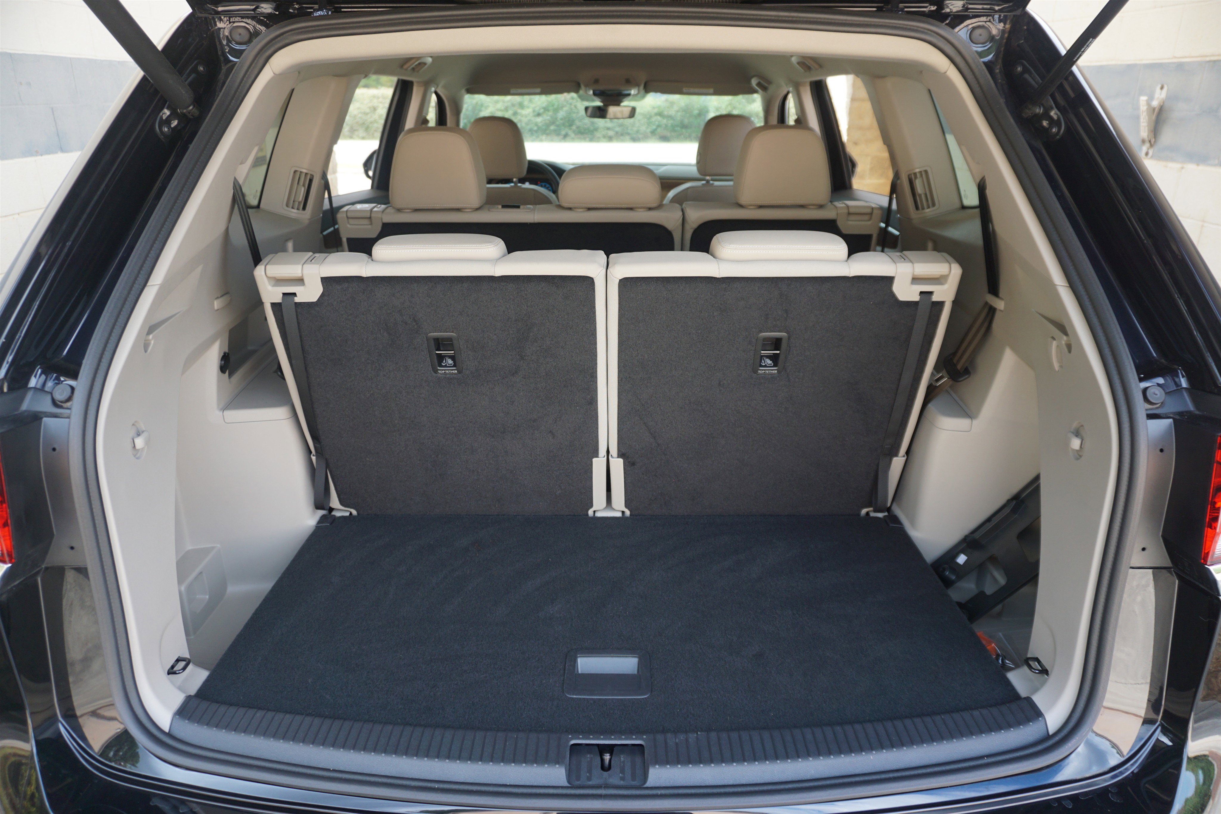 Used 2025 Volkswagen Atlas SE image 19