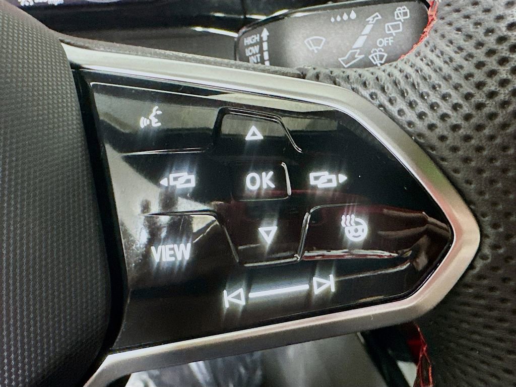 Used 2024 Volkswagen GTI SE image 21