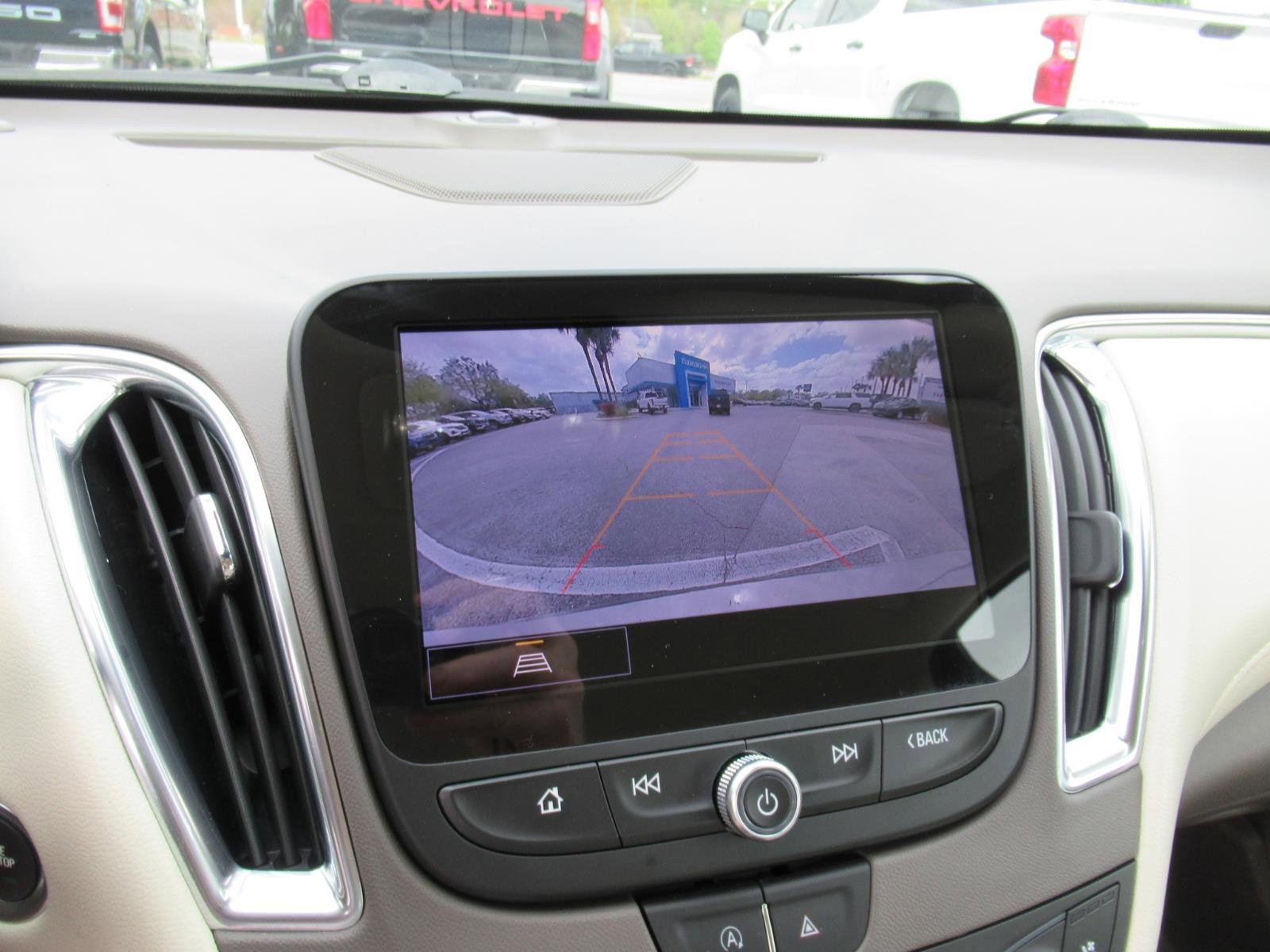 Used 2023 Chevrolet Malibu LT image 25