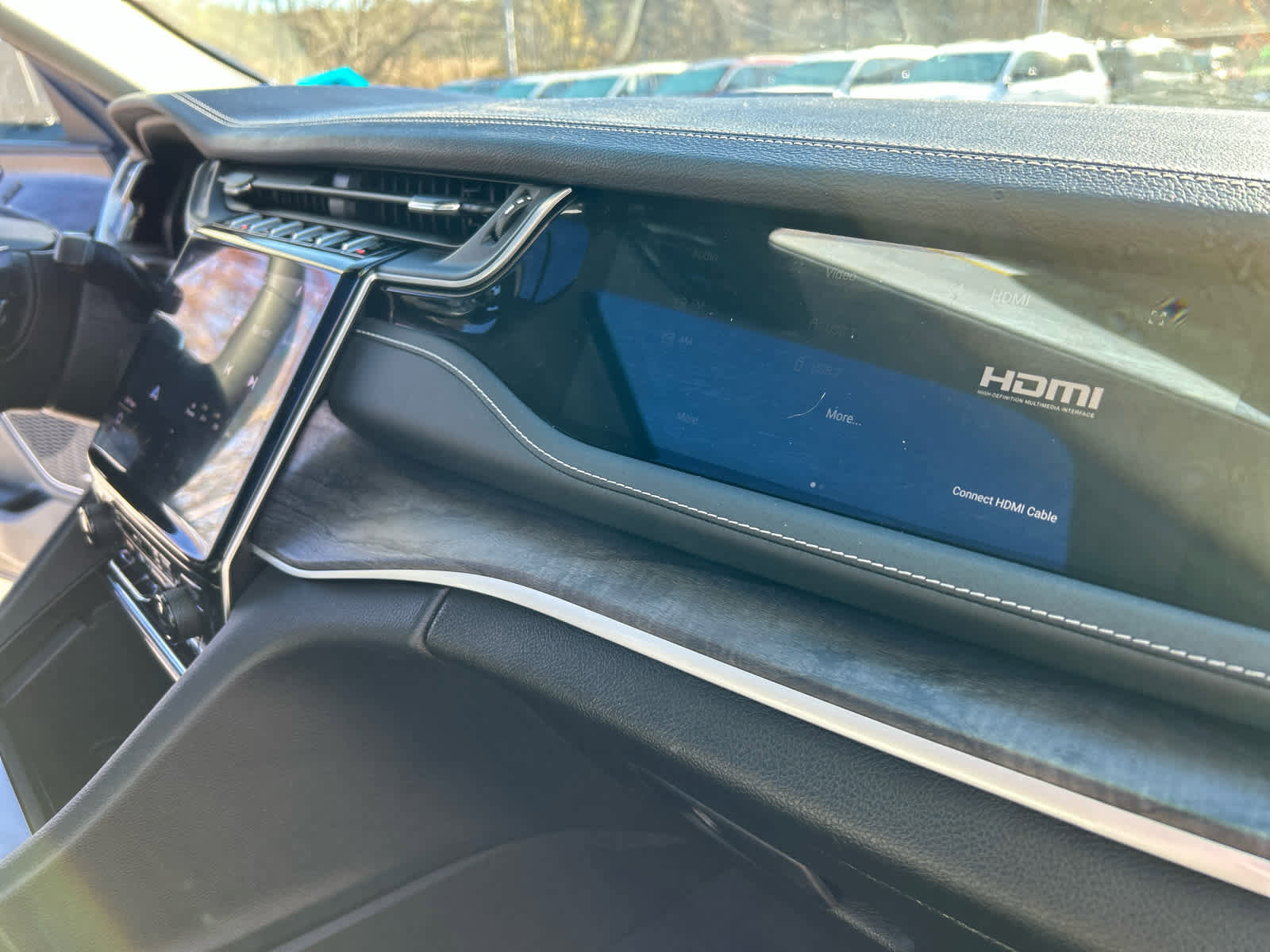 Used 2023 Jeep Grand Cherokee 4WD 4xe image 34