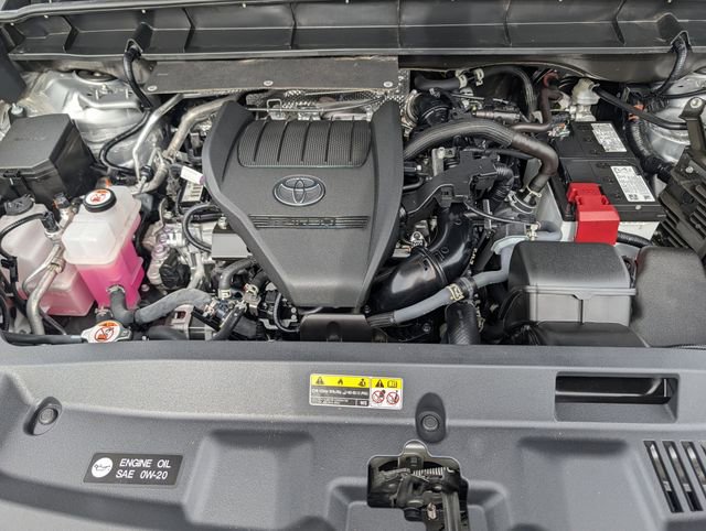 Used 2024 Toyota Highlander Limited image 37