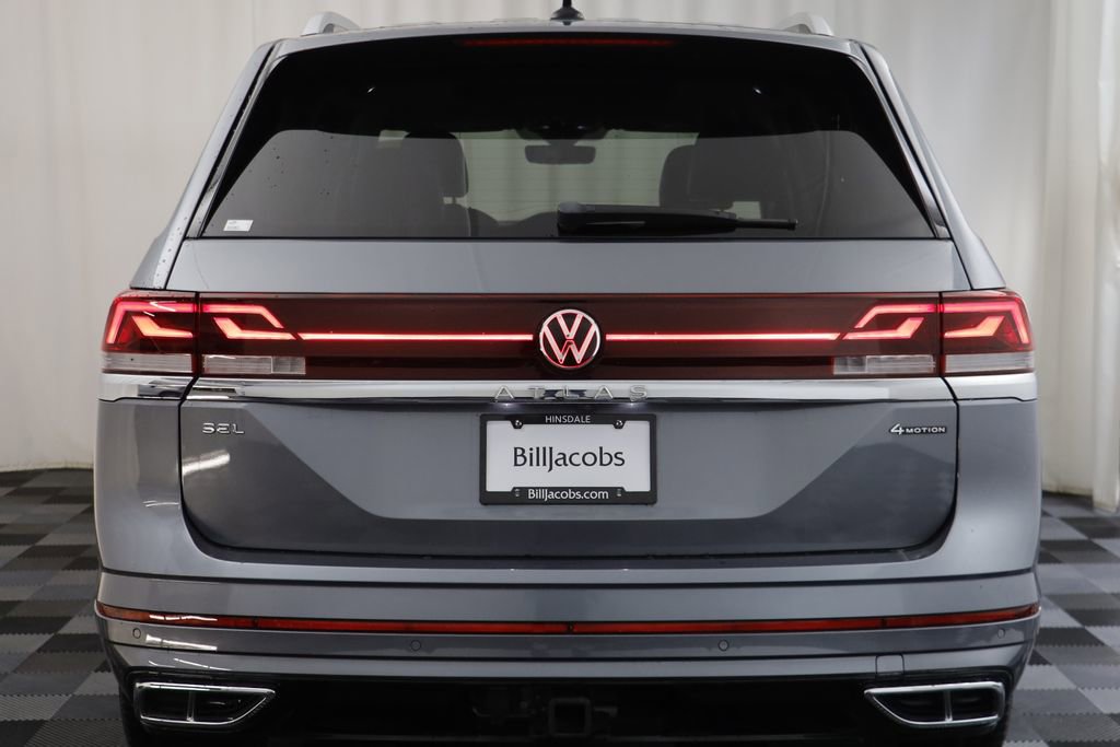 Used 2024 Volkswagen Atlas SEL Premium R-Line image 17