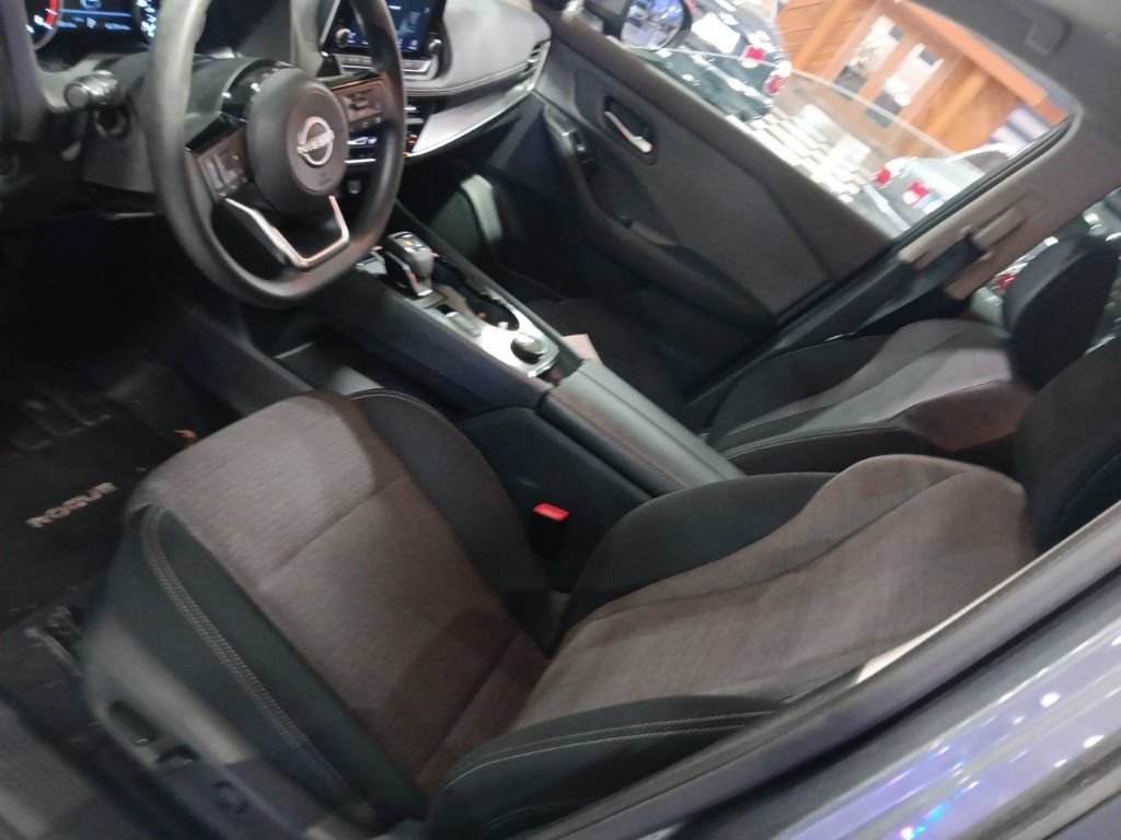 Used 2023 Nissan Rogue SV AWD/4WD image 6