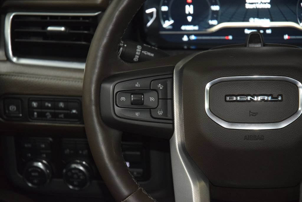 Used 2023 GMC Yukon XL Denali w/ Denali Reserve Package AWD/4WD image 39