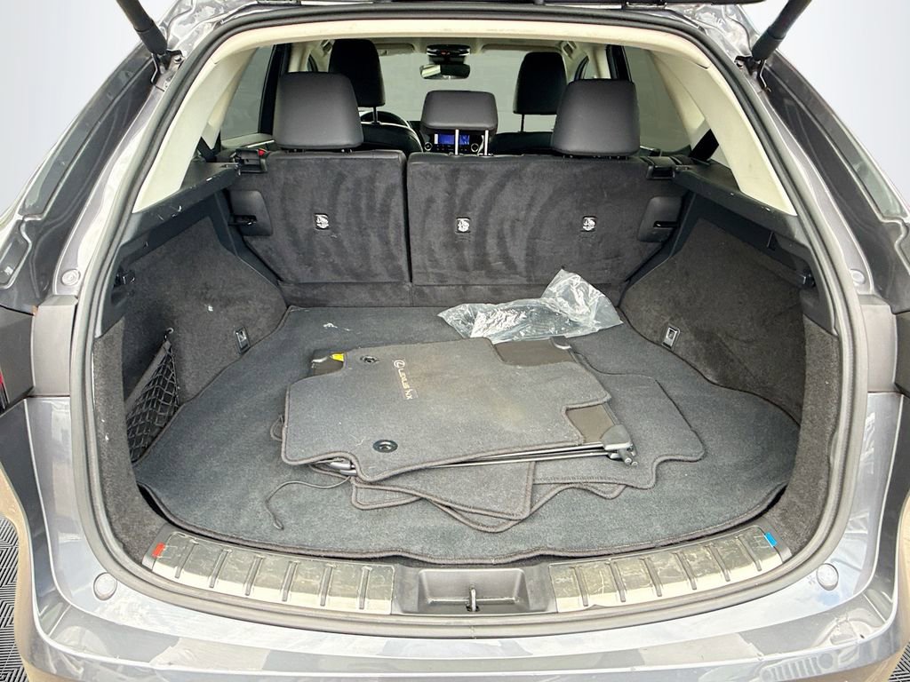 Used 2023 Lexus NX 250 FWD w/ Towing Package (2000 Lbs) image 30