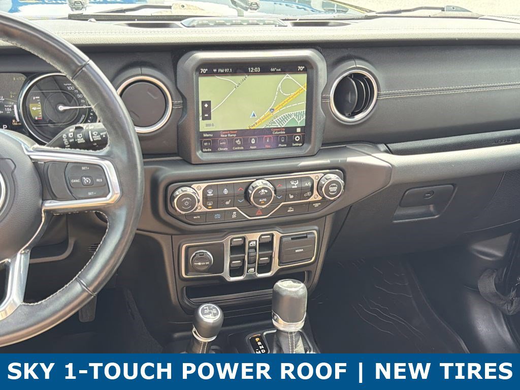 Used 2023 Jeep Wrangler Unlimited Sahara w/ Cold Weather Group AWD/4WD image 33