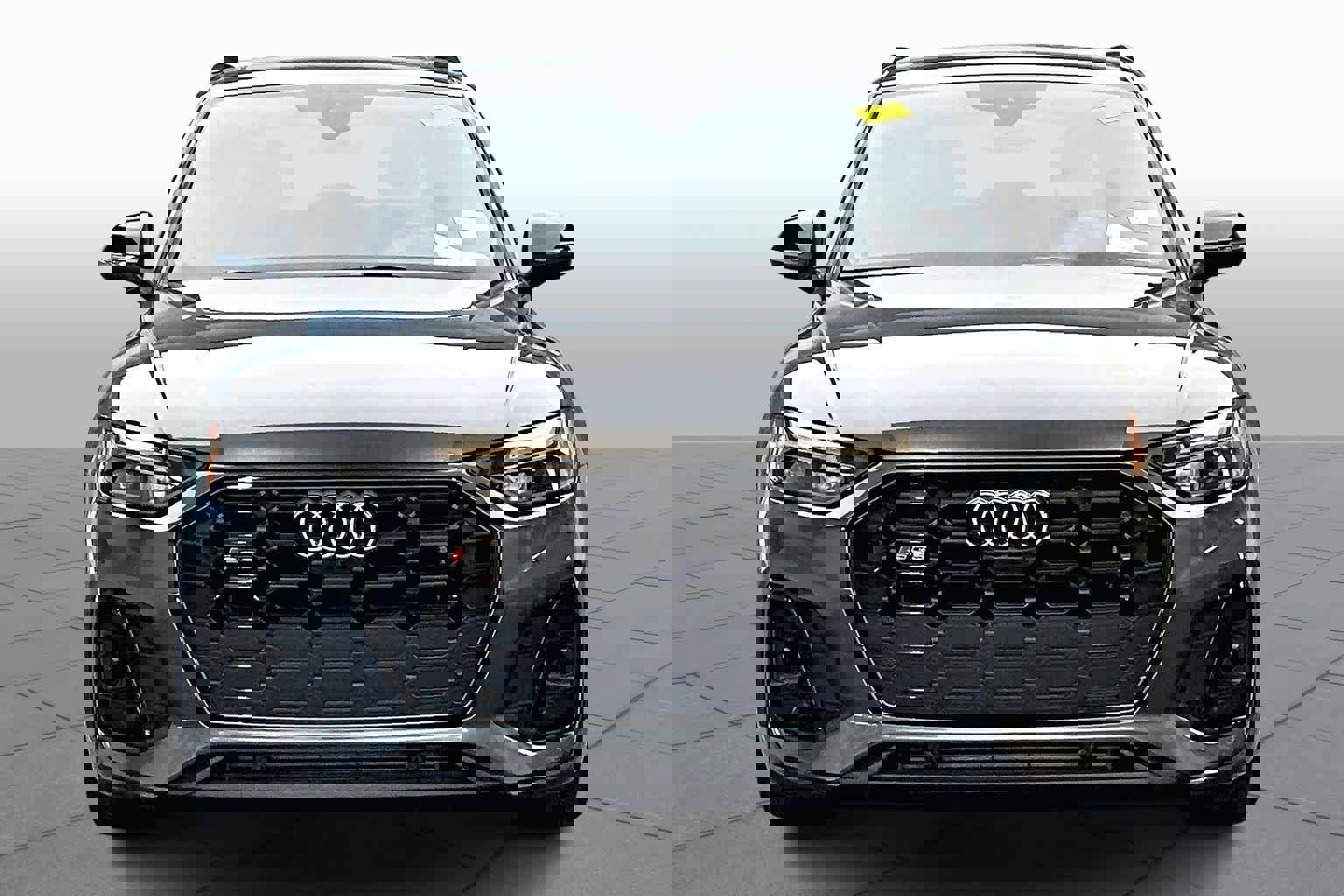 Used 2021 Audi SQ5 Premium Plus w/ Premium Plus Package image 3