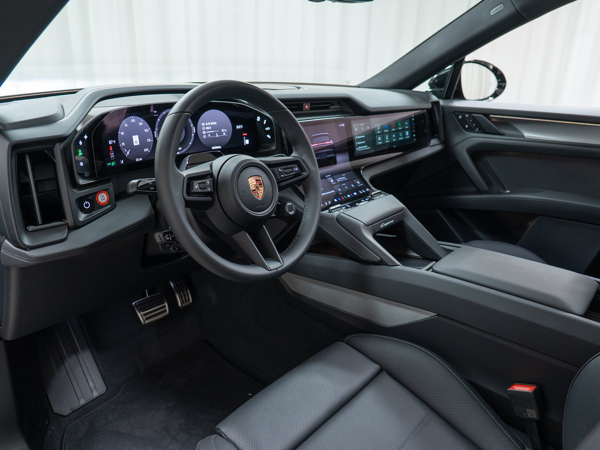 New 2026 Porsche Cayenne Electric AWD/4WD image 16