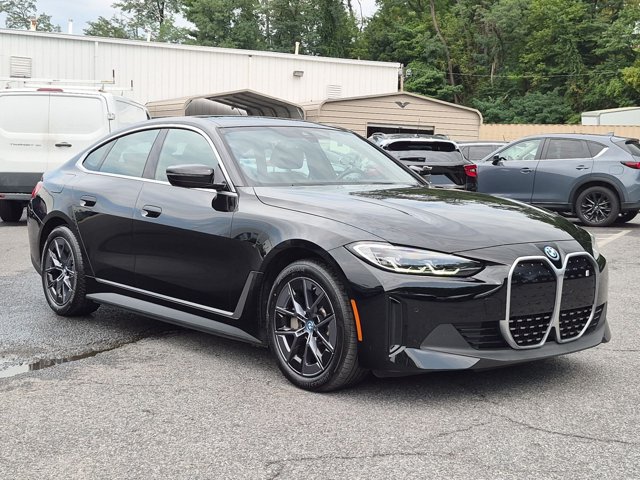 Used 2023 BMW i4 eDrive35 w/ Premium Package RWD image 3