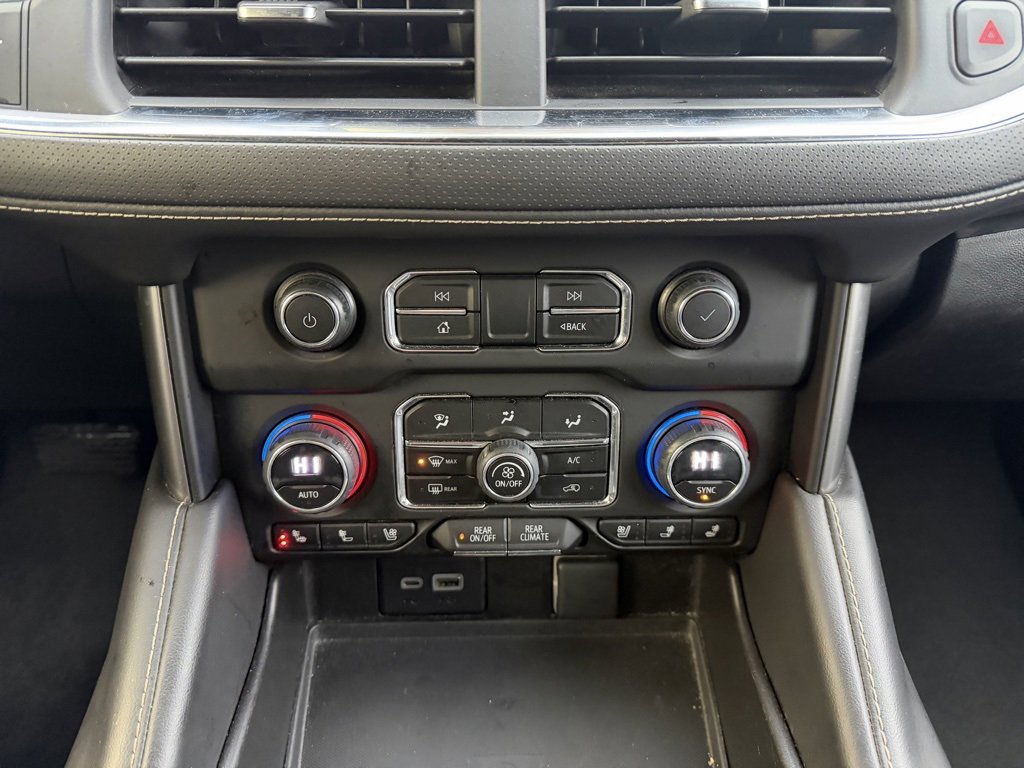 Used 2023 Chevrolet Suburban Premier image 24