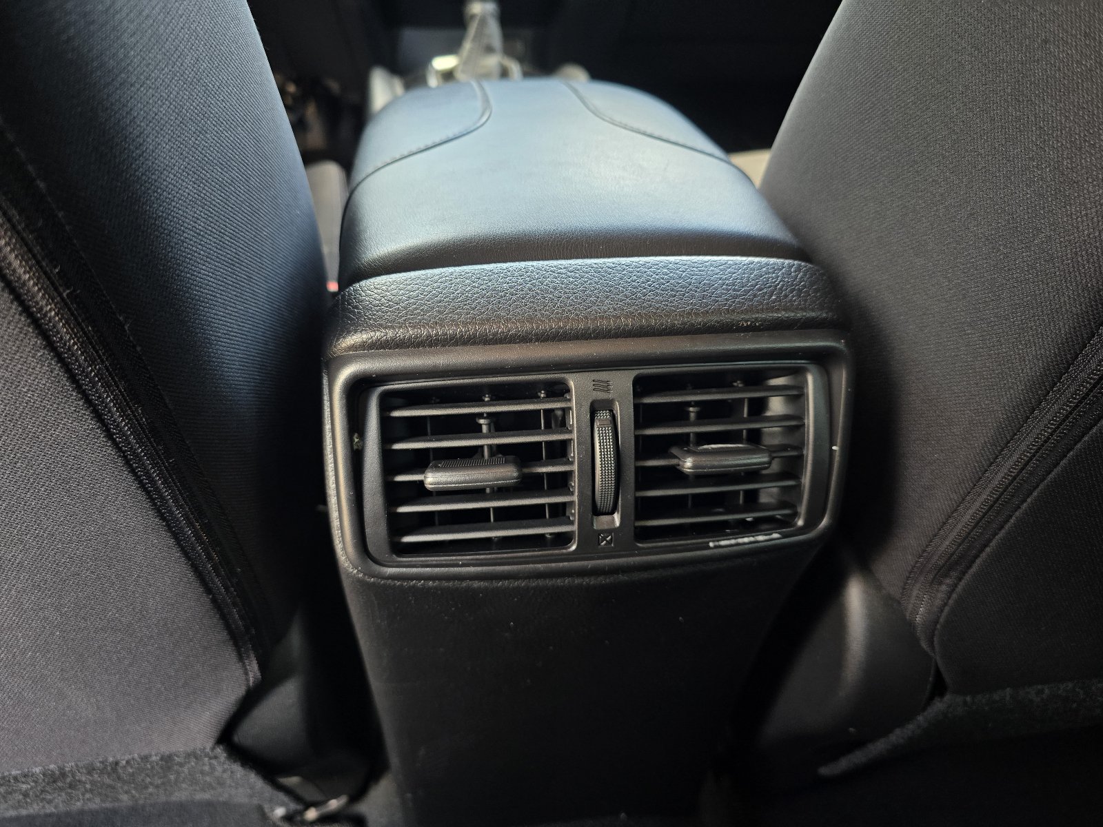 Certified 2022 Nissan Rogue Sport SV AWD/4WD image 25