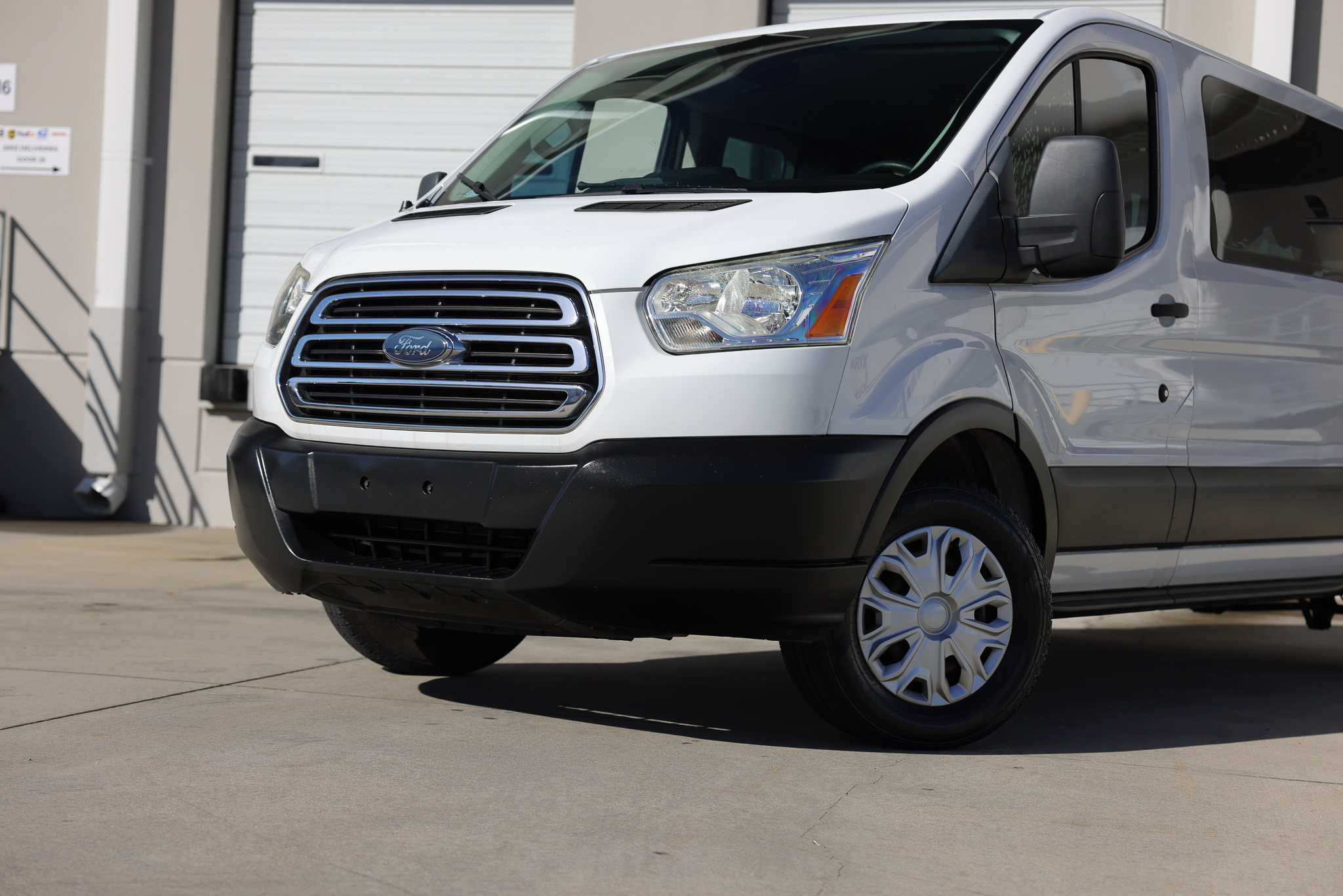 Used 2019 Ford Transit 350 XLT RWD image 38