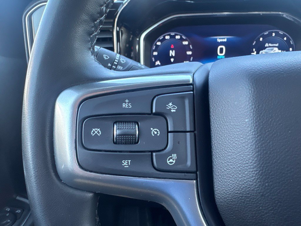Used 2023 Chevrolet Silverado 1500 LT AWD/4WD image 31