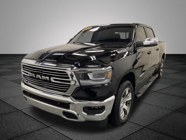 Used 2023 RAM 1500 Laramie AWD/4WD image 3