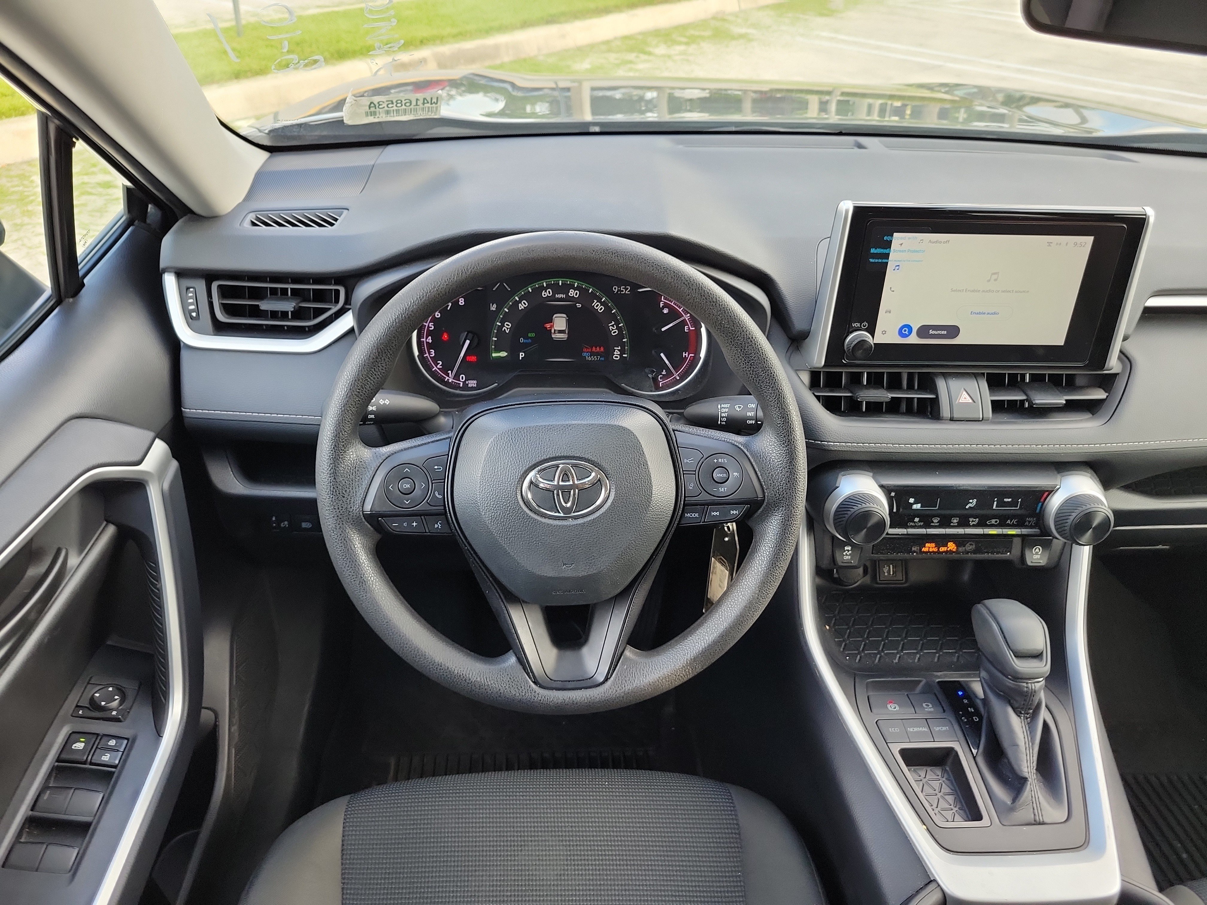 Certified 2025 Toyota RAV4 LE FWD image 17