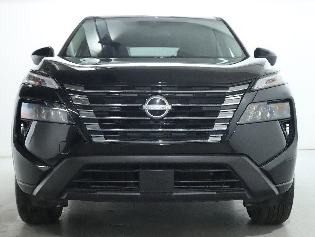 Certified 2026 Nissan Rogue SV w/ Cold Weather Package image 8