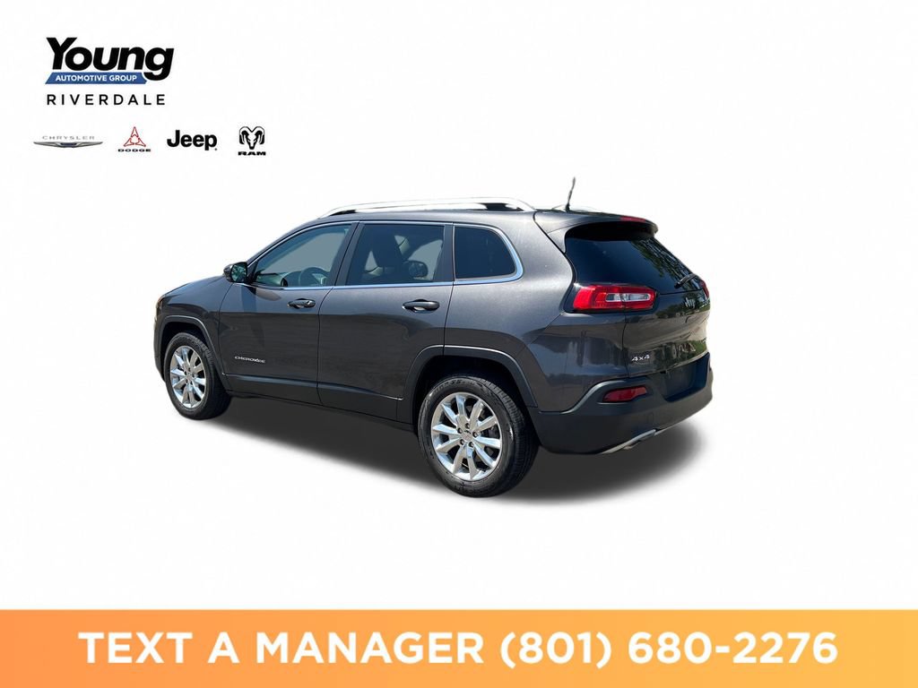 Used 2017 Jeep Cherokee Limited AWD/4WD image 3