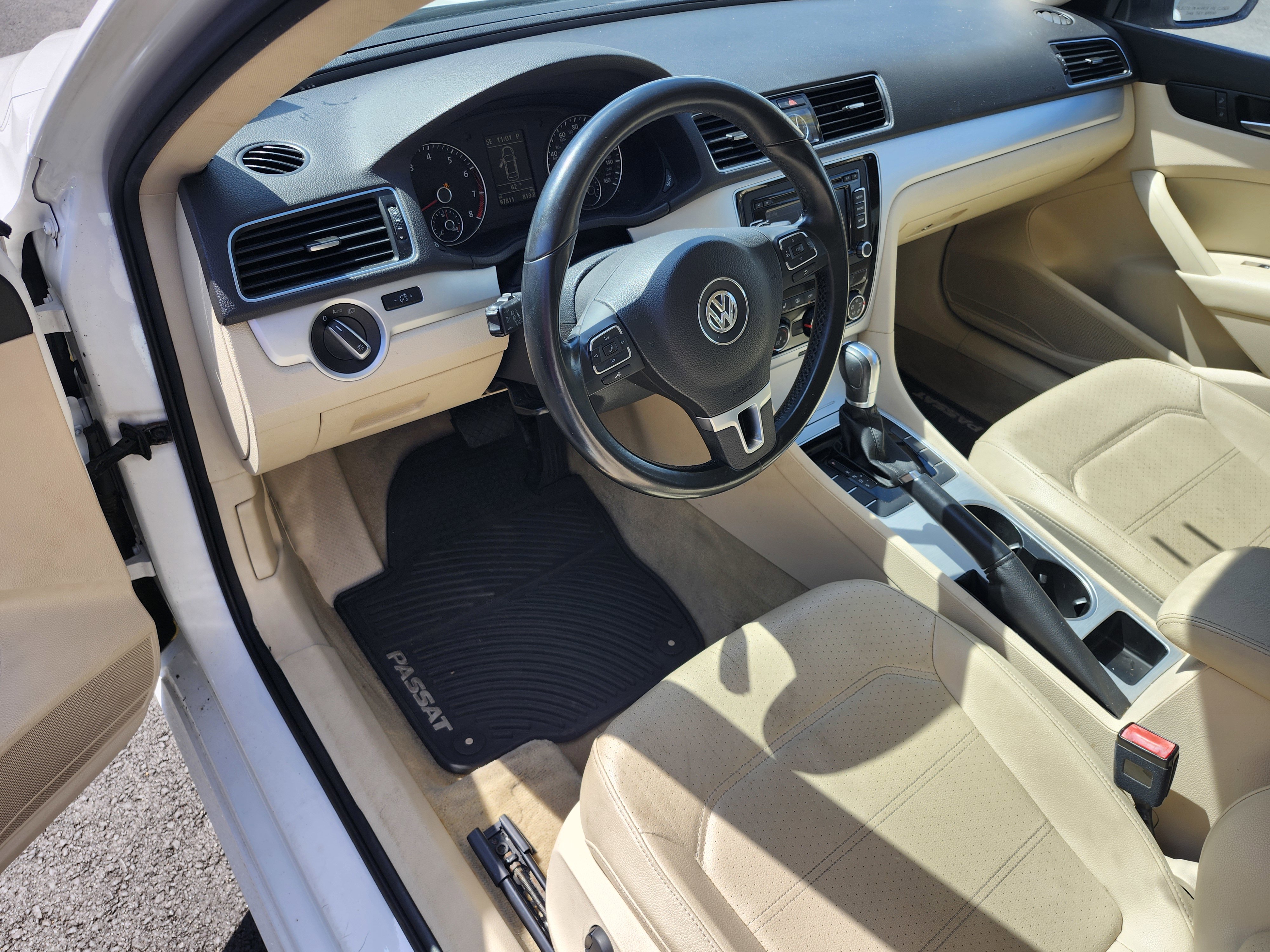 Used 2013 Volkswagen Passat 2.5 SE image 4