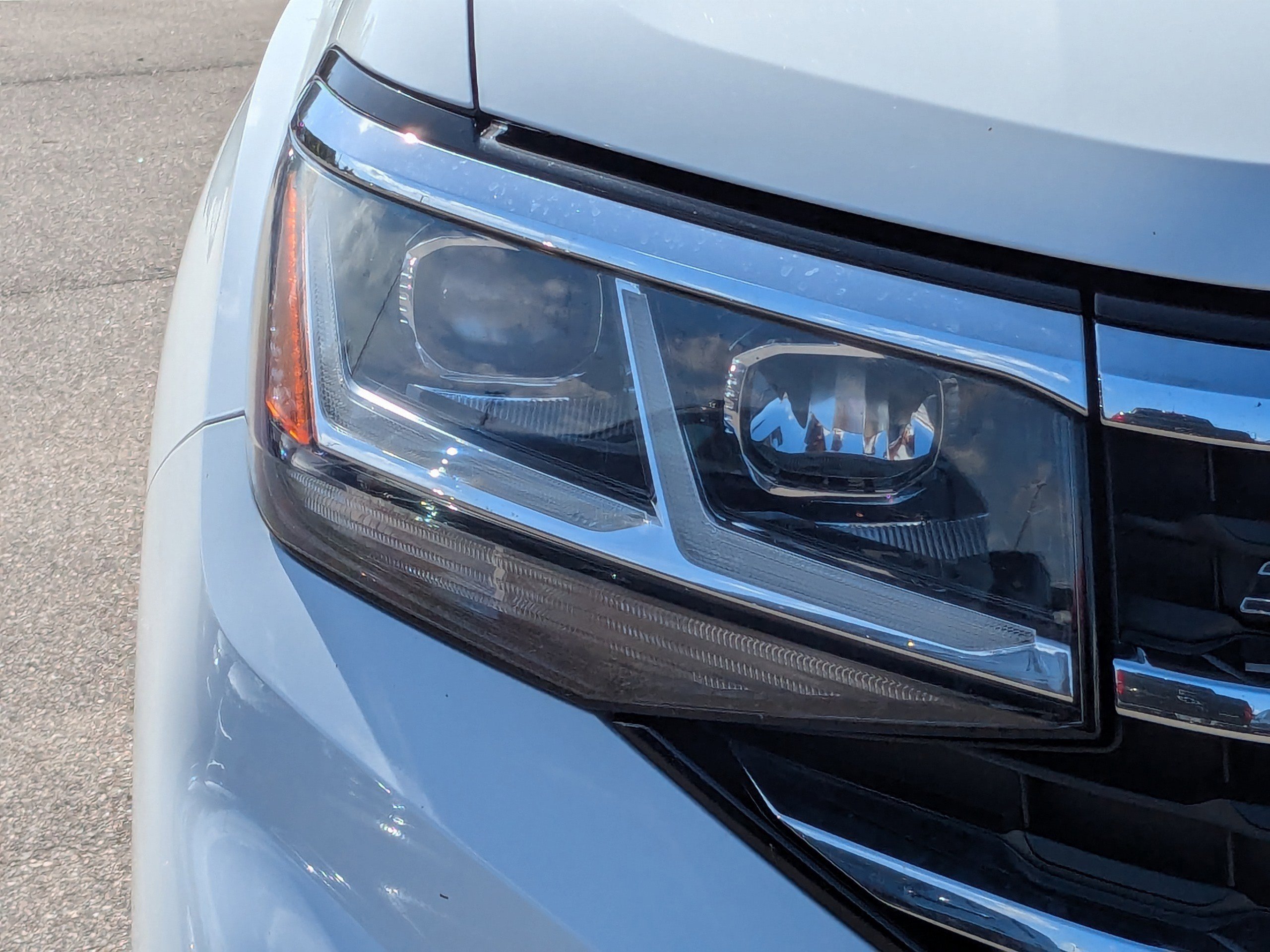 Used 2021 Volkswagen Atlas Cross Sport SE image 9