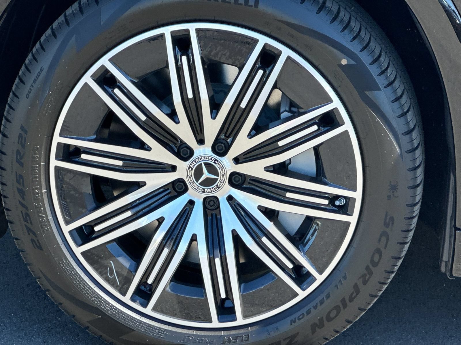 New 2026 Mercedes-Benz EQS 400 4MATIC SUV image 33