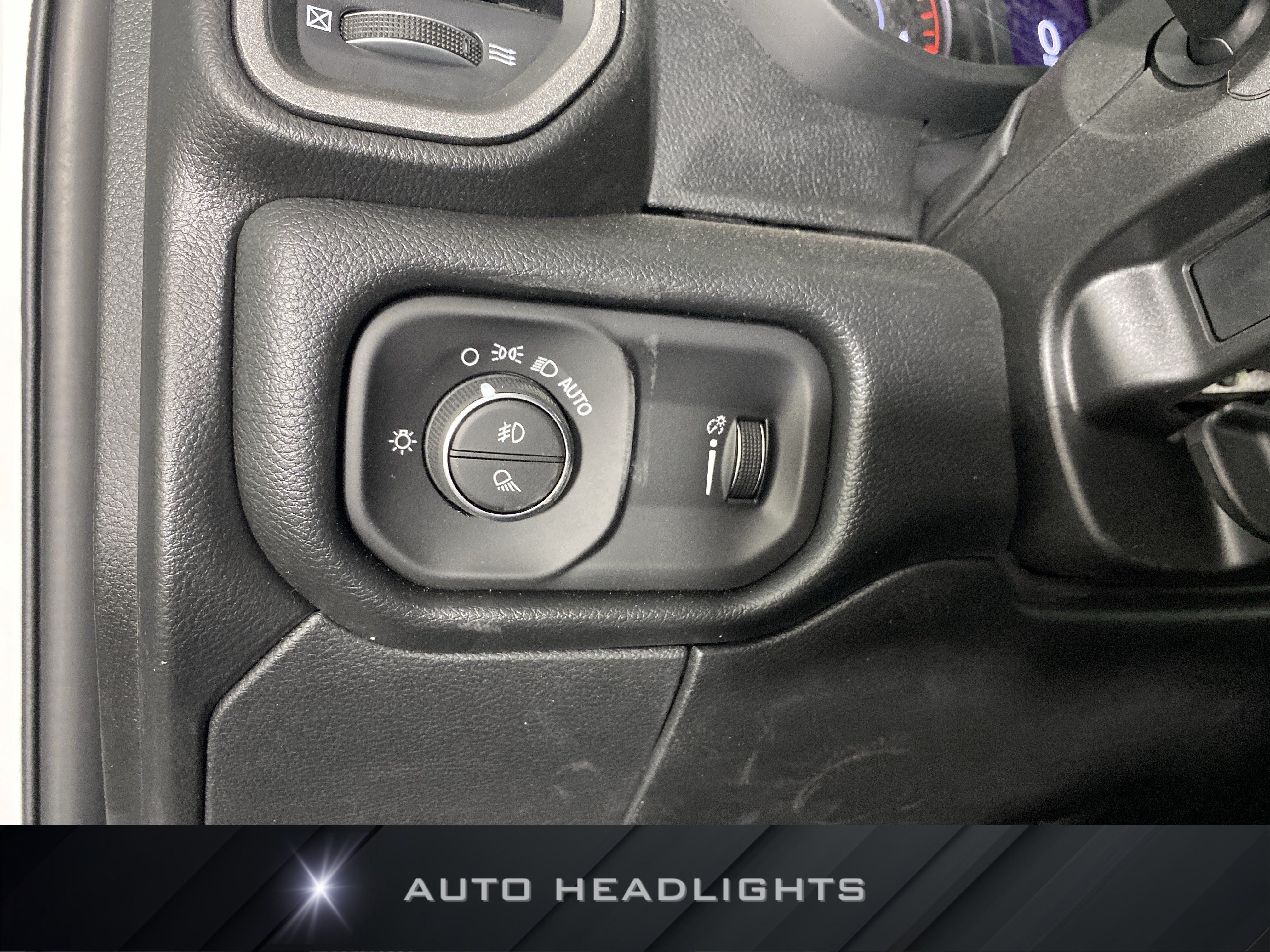 New 2026 RAM 3500 Tradesman AWD/4WD image 22