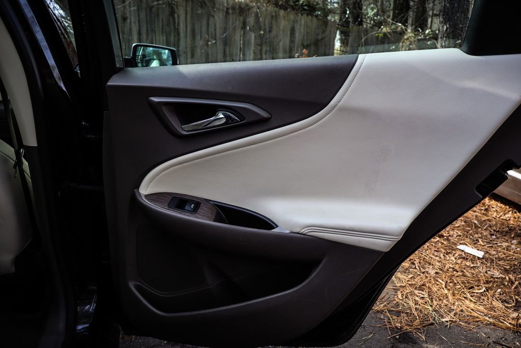 Used 2024 Chevrolet Malibu LT image 39