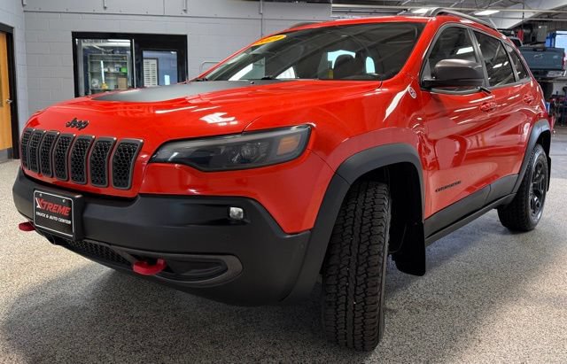 Used 2021 Jeep Cherokee Trailhawk AWD/4WD image 3