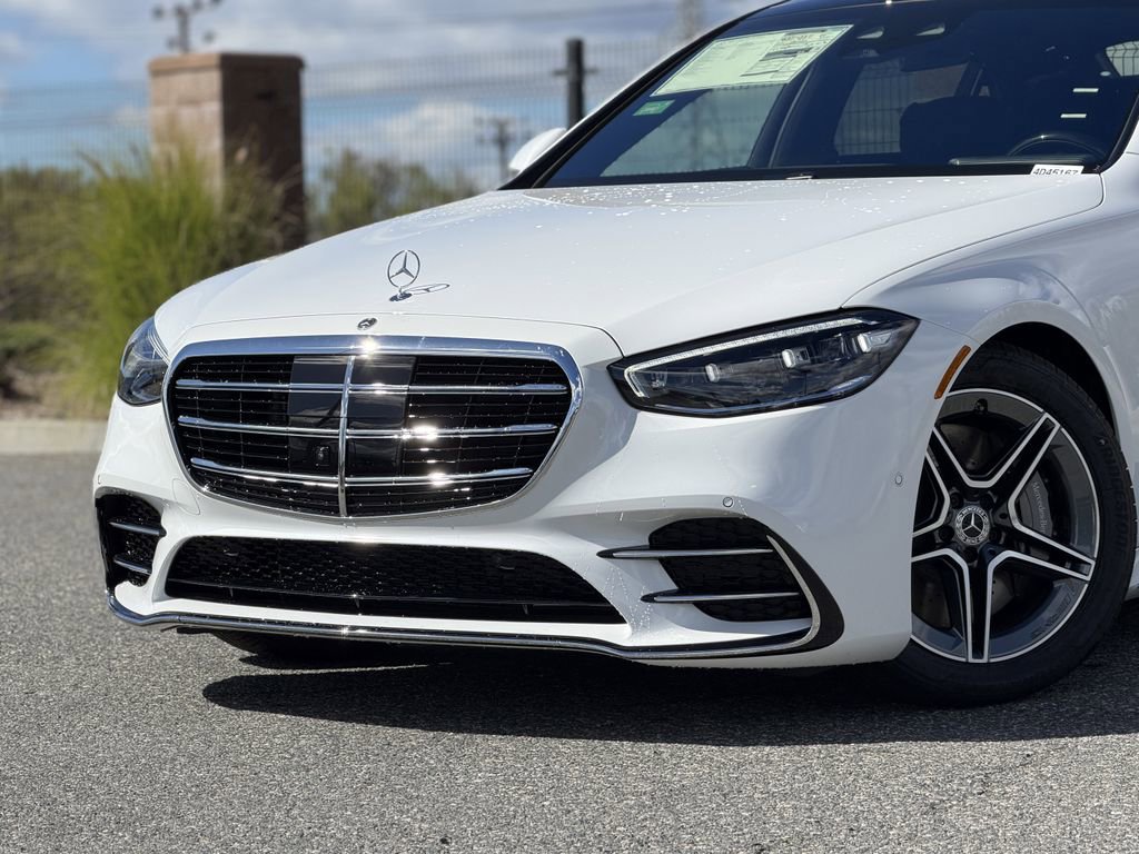 New 2026 Mercedes-Benz S 580e 4MATIC Sedan image 2