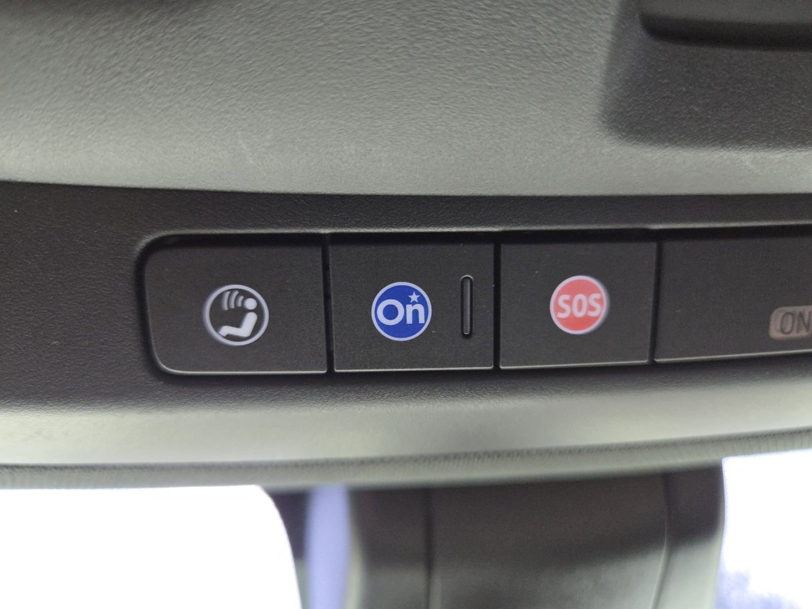 Used 2021 GMC Yukon AT4 w/ Technology Package image 35