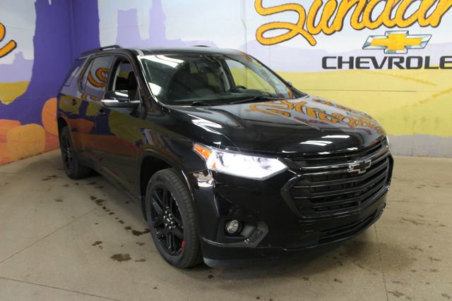 Used 2021 Chevrolet Traverse Premier w/ Redline Edition AWD/4WD image 4