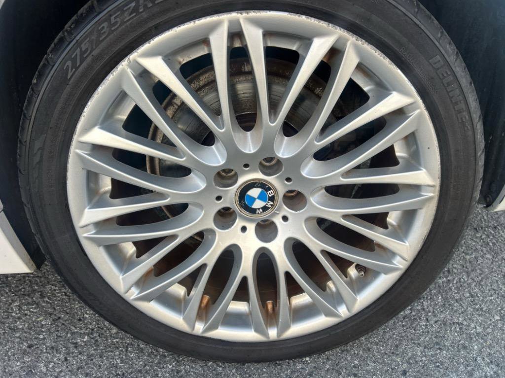 Used 2008 BMW 750i image 16