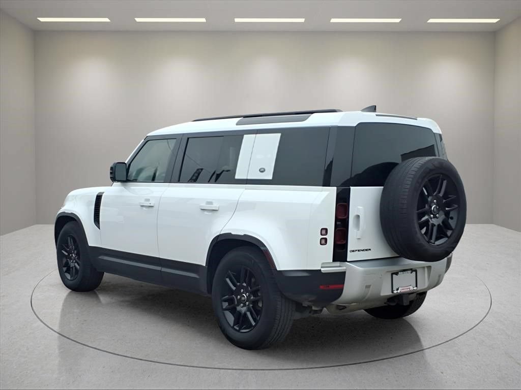 Used 2024 Land Rover Defender 110 S AWD/4WD image 4