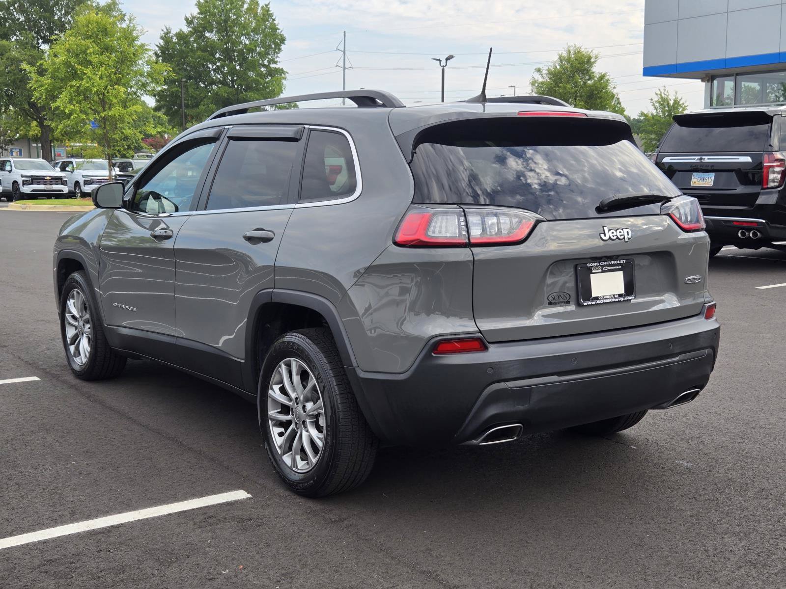 Used 2022 Jeep Cherokee Latitude Lux FWD image 11